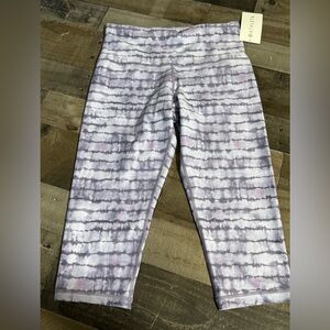 NWT Athleta Elation Printed Capri-‎ 1X